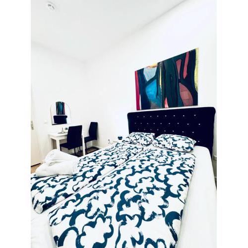 Convenient Stay Room for 2, 11 Min to Atzgersdorf