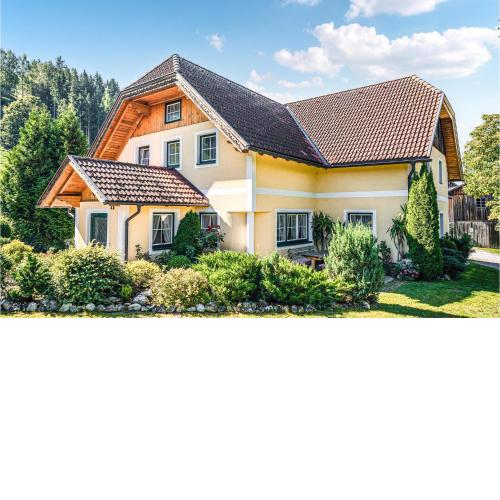 Stunning apartment in Gröbming with Sauna, WiFi and 1 Bedrooms
